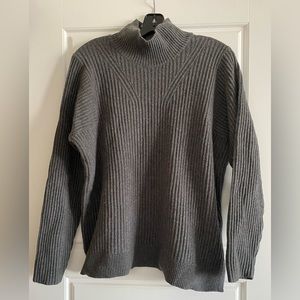 Banana Republic wool blend turtleneck sweater large